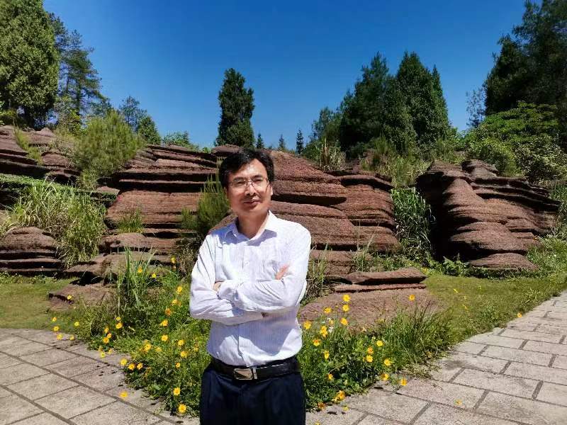 安博·(中国)体育官方网站创新论坛第一千二百九十二讲暨120周年校庆年系列活动: 喀斯特关键带水文过程及其生态效应